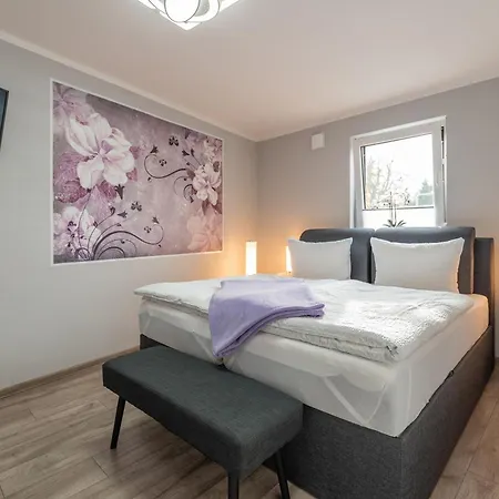 Knuddi S Ferienhof, App 02 Appartement Zempin